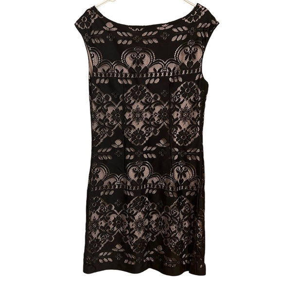 Max Studio Lace Sheath Dress - Picture 4 of 4